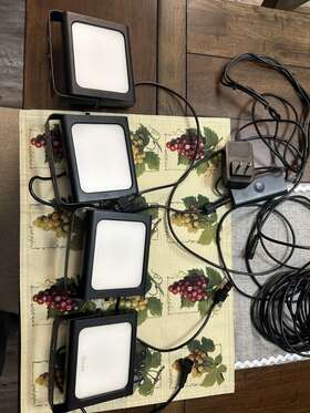 H7060 Govee Outdoor Lights Flood Uplight 2 In 1 Led Used