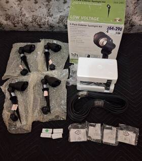 264-290 Hampton Bay Outdoor Landscape Spotlight Kit 4-pack Low Voltage Stake Lights