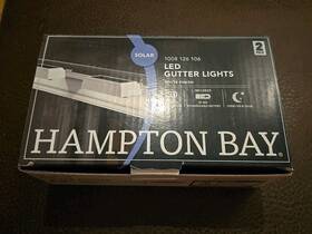 48441 Hampton Bay Led Solar Roof Gutter Light 20 Lumens Integrated White Outdoor 2