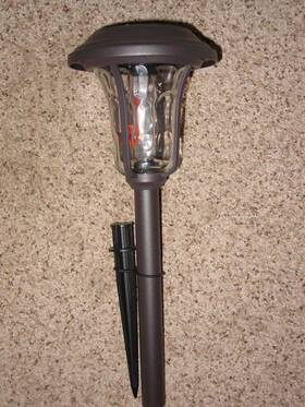 Hampton Bay 842674054718 20/40 Lumens Rosemont Solar Bronze Led Metal Glass Landscape Light