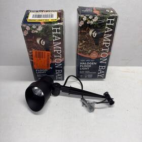 L08627 Hampton Bay 2 Low Voltage 20-watt Bi-pin Black Outdoor Landscape Flood Light
