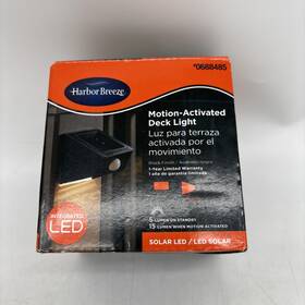 0688485 Harbor Breeze 15 Lumen Black Solar Led Motion Activated Outdoor Deck Light