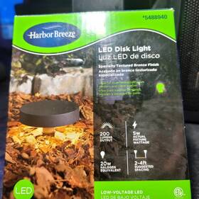 5488940 Harbor Breeze 200-lumen 5-watt Textured Bronze Low Voltage Led Disk Light
