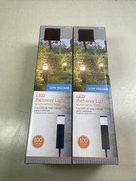 3010784 Living Accents Black/white Low Voltage 1.5 W Led Pathway Light Lot Of 2