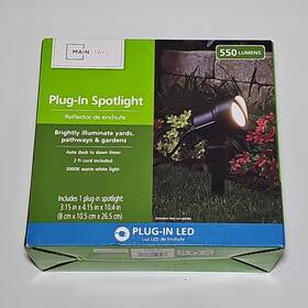 Mainstays 012109107078 1 Led Spotlight 550 Lumens Outdoor Security Light Dusk To Dawn Timer 110v
