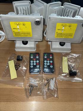 Bdb55d-3 Olafus 2 Pack 60w Plug In Flood Lights Dusk To Dawn Outdoor Lighting Ip65 Waterproof