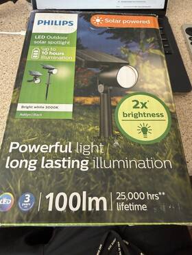 590042 Philips Ashlyn Outdoor Solar Led Spot Or Wall Mount Light New