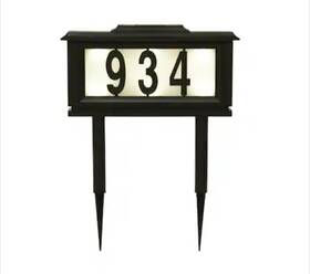 2851262 Portfolio Solar Led Address Light In Black 12 Lumens 3000k 14 Inch Wide New