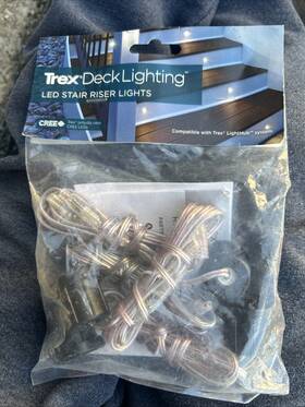 Trex 652835181210 Decking Led Stair Riser Lights 4-pk Black. Wired System