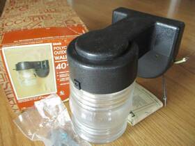 4012-bk Union Made Vintage 1985 Black Polycarbonate Outdoor Wall Lantern Light Fixture